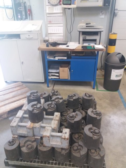 Akreditovaná kalibrace vah do 1 000 kg