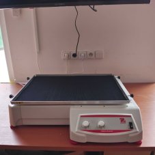 SHHD2325AL analogová orbitální třepačka Ohaus