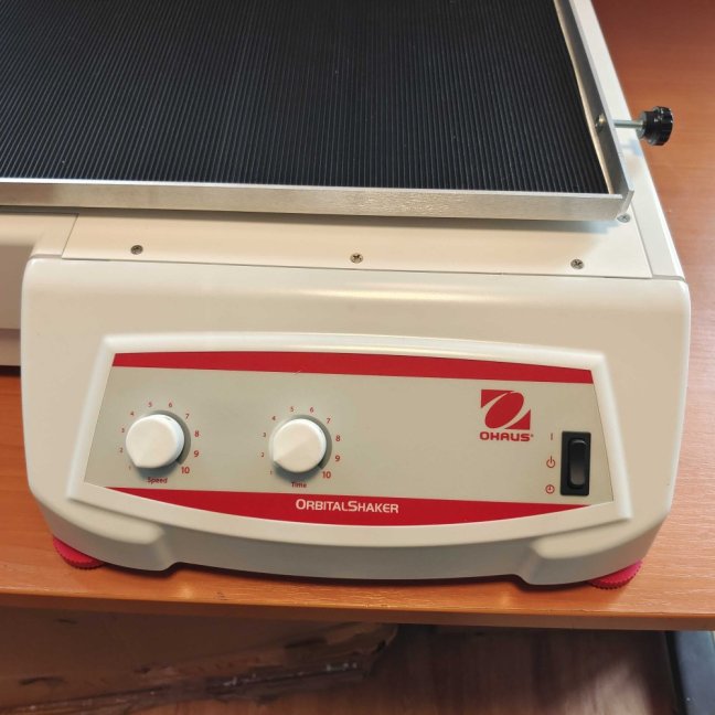 SHHD2325AL analogová orbitální třepačka Ohaus