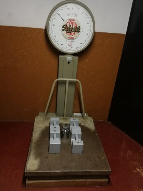 Kalibrace vah s váživostí do 300 kg