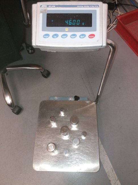 Akreditovaná kalibrace vah do 60 kg