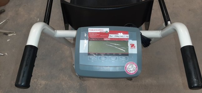 Půjčovné vážícího křesla