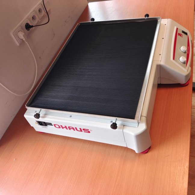 SHHD2325AL analogová orbitální třepačka Ohaus