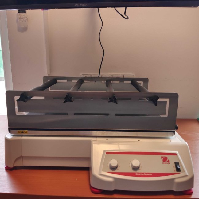 SHHD2325AL analogová orbitální třepačka Ohaus