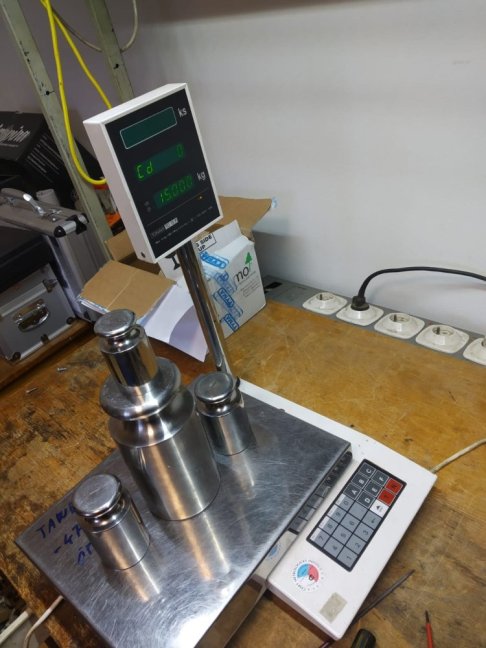 Akreditovaná kalibrace vah do 30 kg