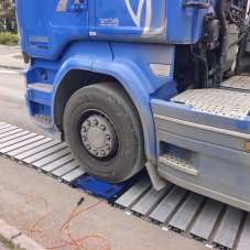 Půjčovna nápravových vah s vyrovnávacími moduly WWSE-30T-2VP