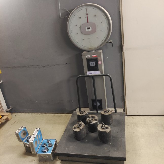 Kalibrace vah s váživostí do 300 kg