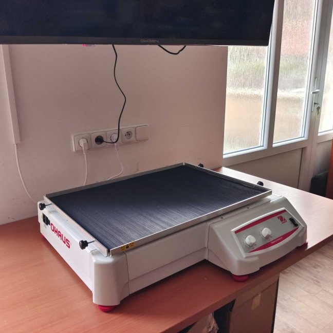 SHHD2325AL analogová orbitální třepačka Ohaus