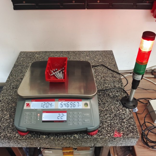 RC31P6 Ohaus - používaná