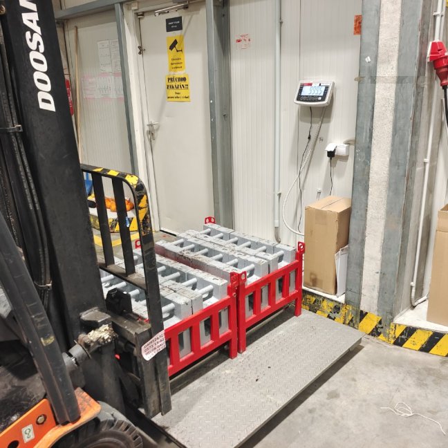 Akreditovaná kalibrace vah do 1 000 kg