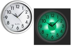 TFA 60.3519.02 Nástěnné DCF hodiny s možností zeleného podsvícení